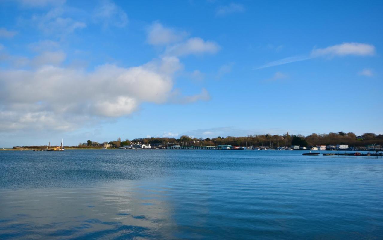 12a Solent Landing Direct Access Holiday home *